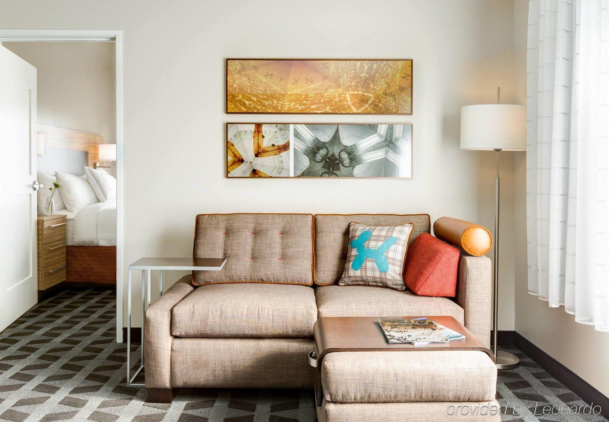 Towneplace Suites By Marriott Pittsburgh Harmarville Exterior foto